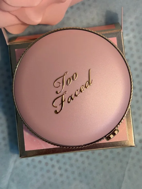 Too Faced Moon Crush Highlighter - Pink Peach Glow - Picture 3 of 4